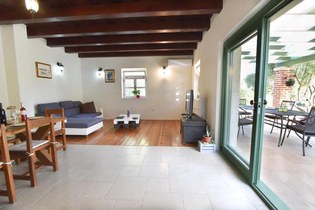 Vacation Home Mate Ceko Sukošan Buitenkant foto